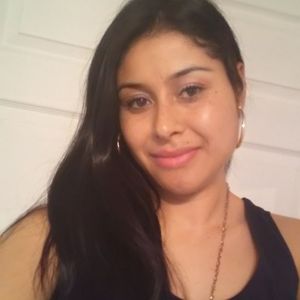 Meet your Posher, Esmeralda